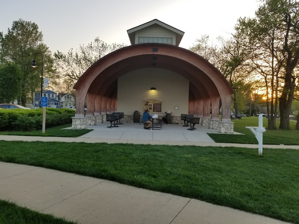 Pavilion Shore Park